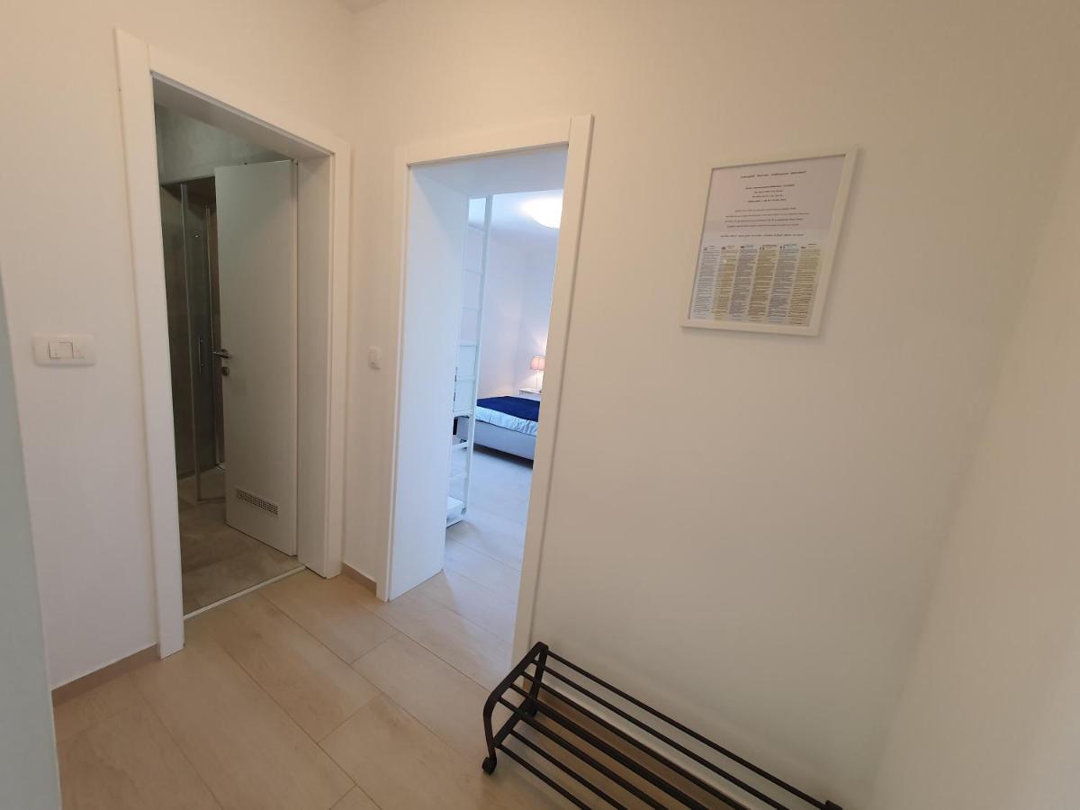 Apartmani Melanie Porec Bagian luar foto