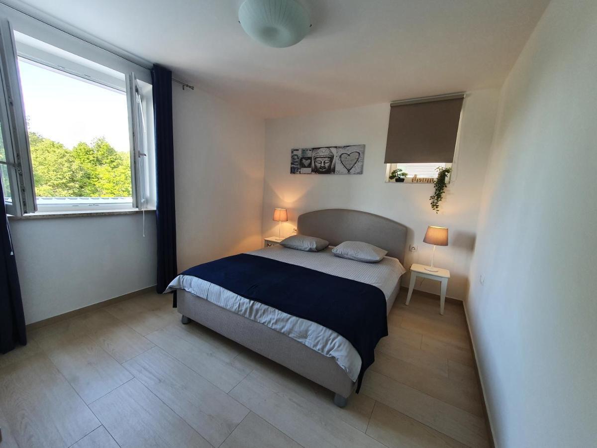 Apartmani Melanie Porec Bagian luar foto