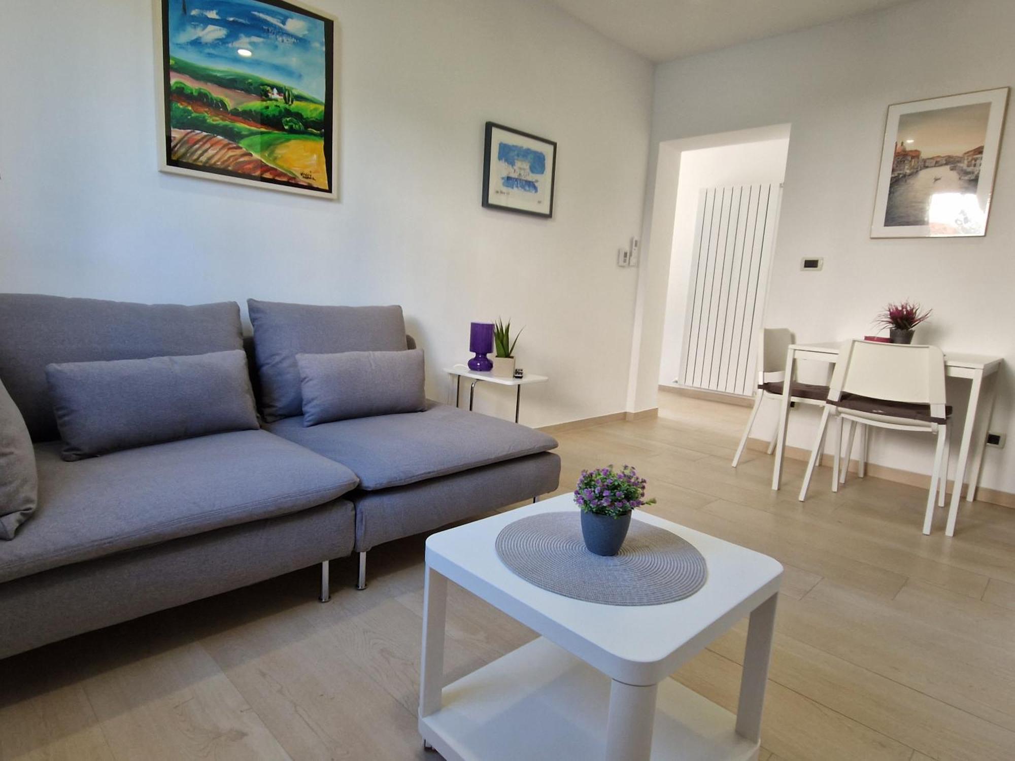 Apartmani Melanie Porec Bagian luar foto
